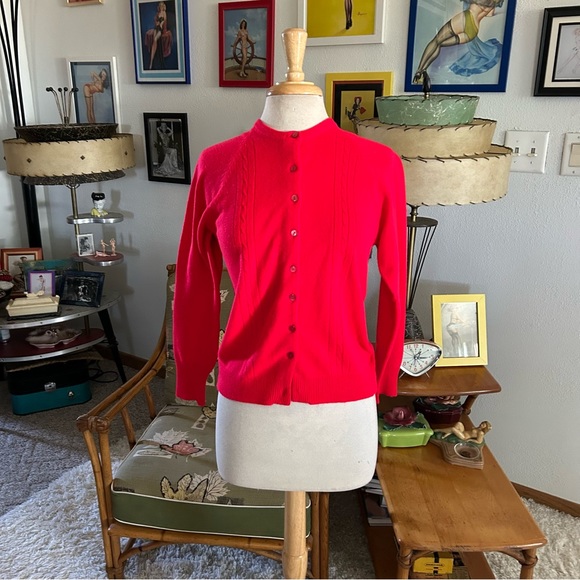 SOLD SOLD Vintage 1950s Sweater Red Orange Cardigan M L Pinup Rockabilly 50s - Picture 2 of 8